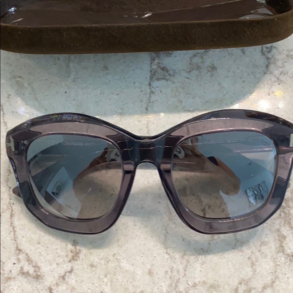 🖤🤍TOM FORD BRAND NEW 🖤 SUNGLASSES